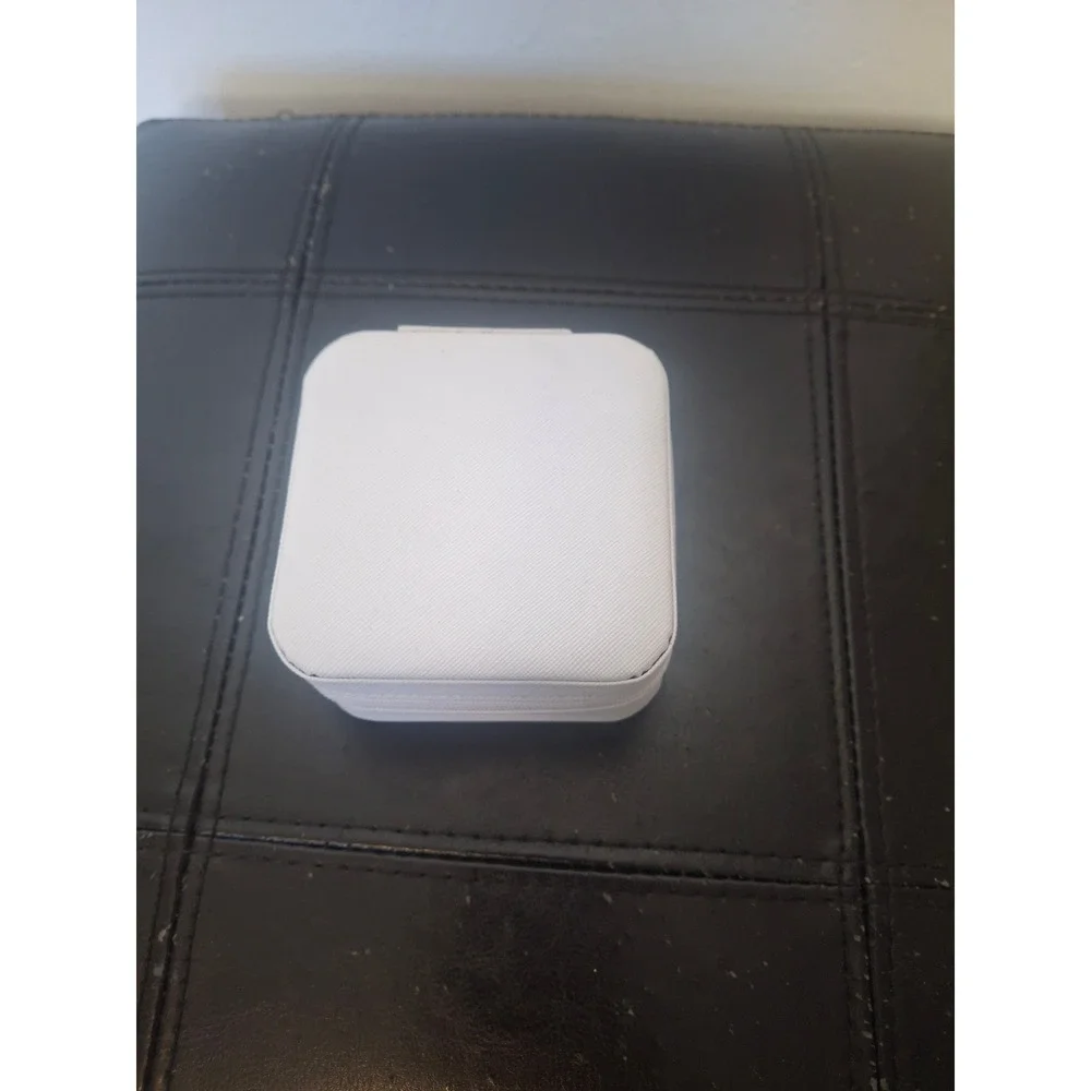 White Travel Jewelry Case Mini Square Faux Leather Zipper Organizer Box Beige